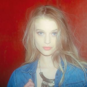 Meet your Posher, Calista